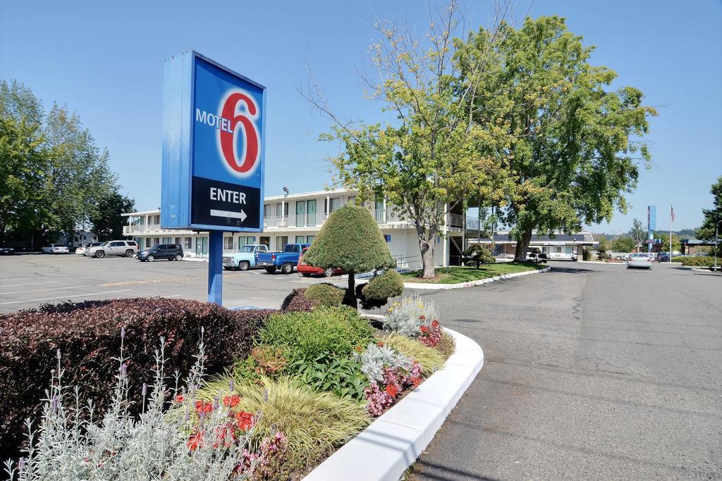 Hotel 6-tacoma, Wa - 2*