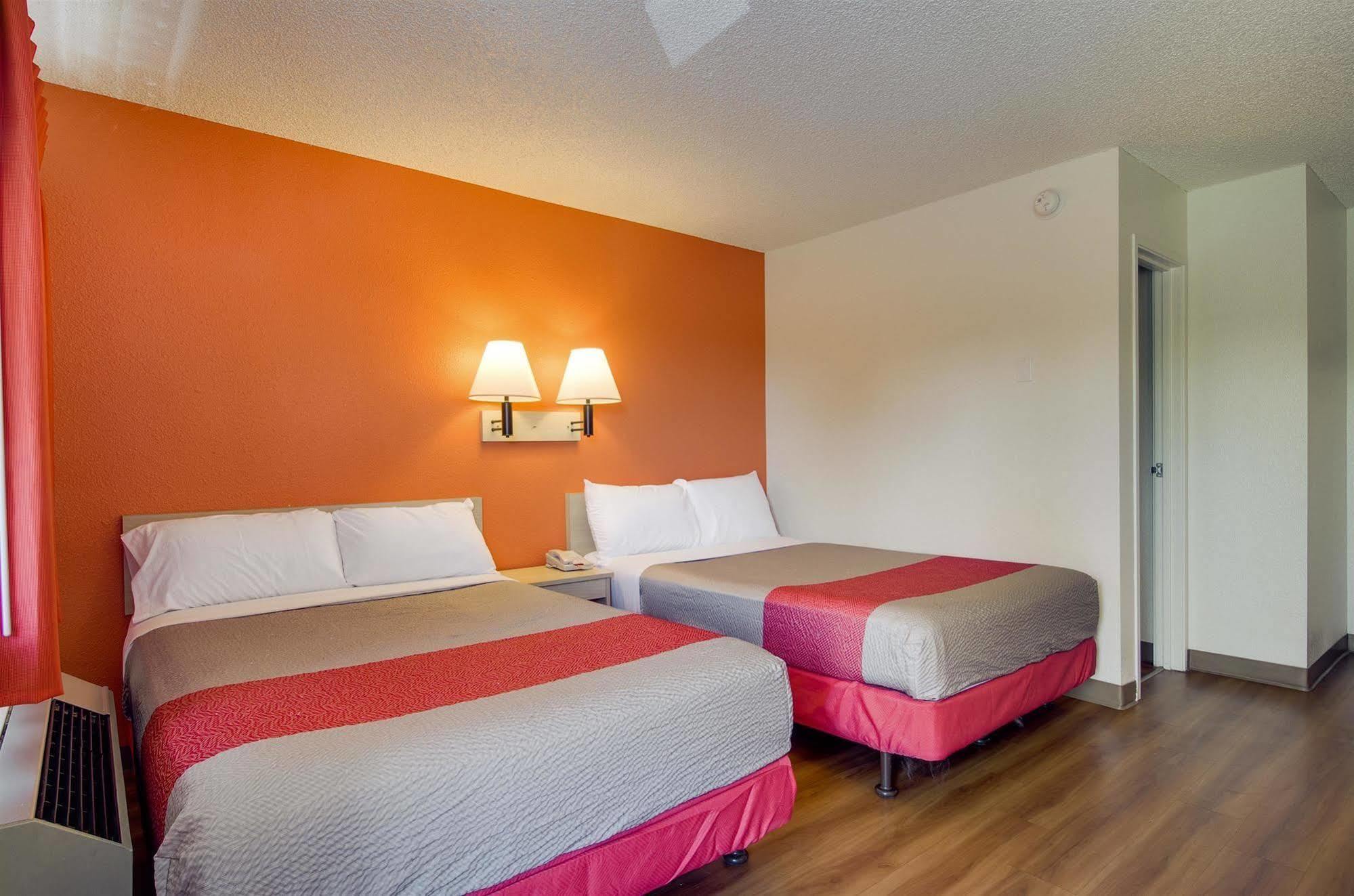 6-tacoma, Wa - 2*